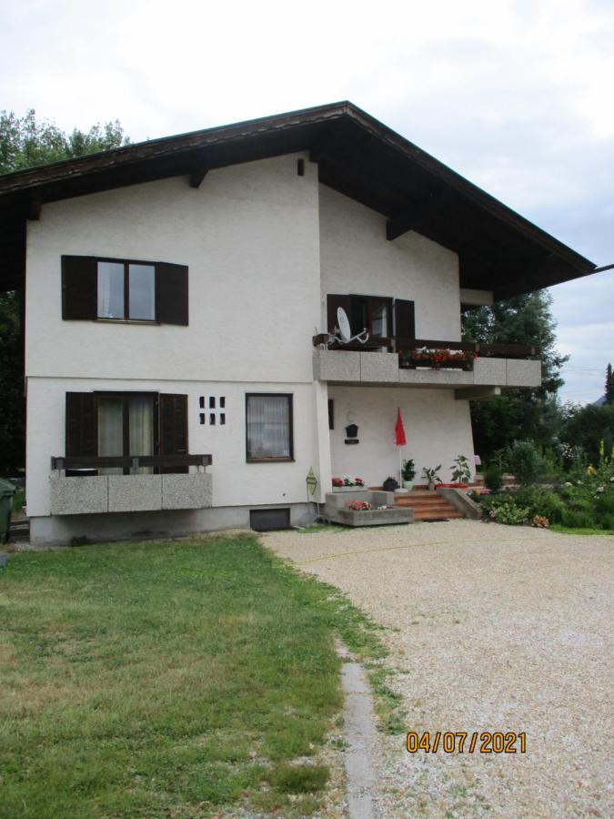 Gaestehaus Leo Bodensdorf Bagian luar foto
